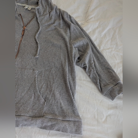 Live Well Ribbed Lounge Set - Picture 7 of 16